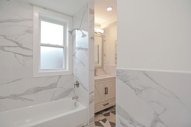 453 Washington 5, Brookline, MA 02446