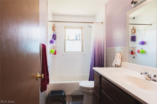 701 Jones Street, Hubbard, OH 44425