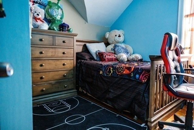 55 Kennedy St, Fall River, MA 02721