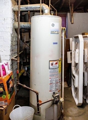 55 Kennedy St, Fall River, MA 02721