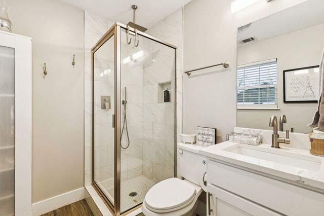 1712 Wildwood Street, Corinth, TX 76210