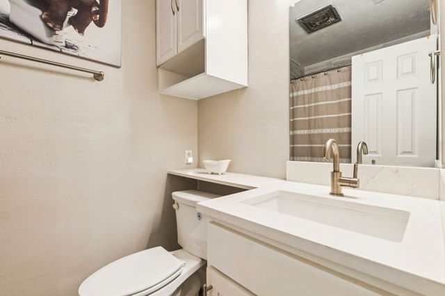 1712 Wildwood Street, Corinth, TX 76210