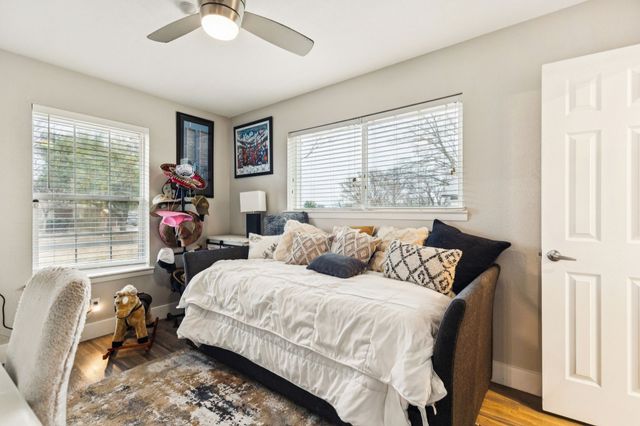 1712 Wildwood Street, Corinth, TX 76210