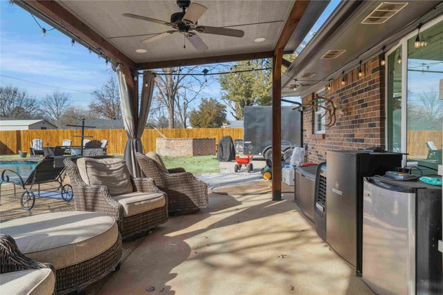 1712 Wildwood Street, Corinth, TX 76210