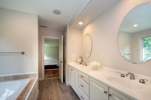 185 Booth Hill Rd, Scituate, MA 02066