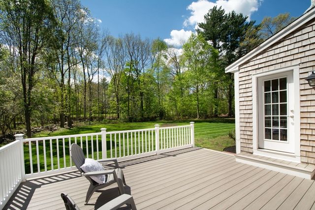 185 Booth Hill Rd, Scituate, MA 02066