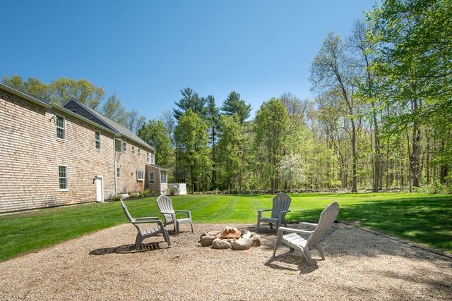 185 Booth Hill Rd, Scituate, MA 02066