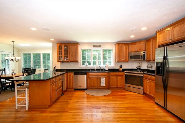 185 Booth Hill Rd, Scituate, MA 02066