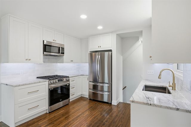 1203 E 2nd Street, Royal Oak, MI 48067