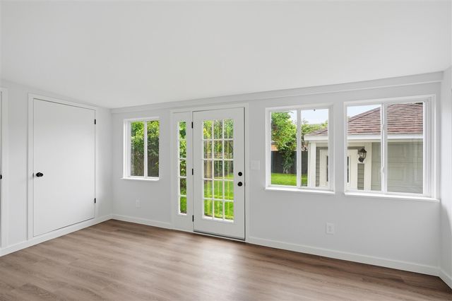 1203 E 2nd Street, Royal Oak, MI 48067