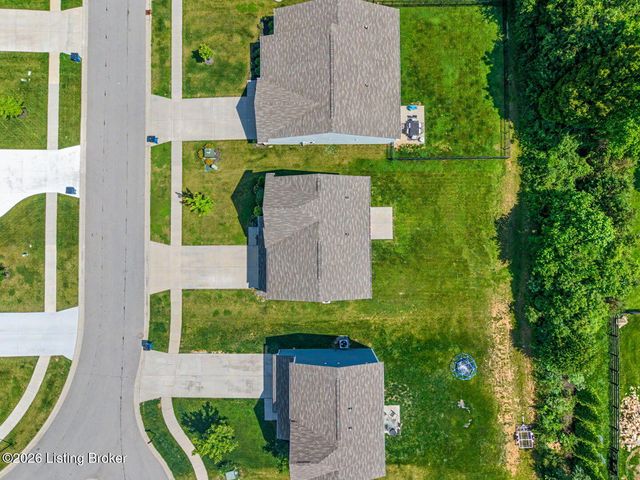 3830 Scarlet Oak Ln, La Grange, KY 40031