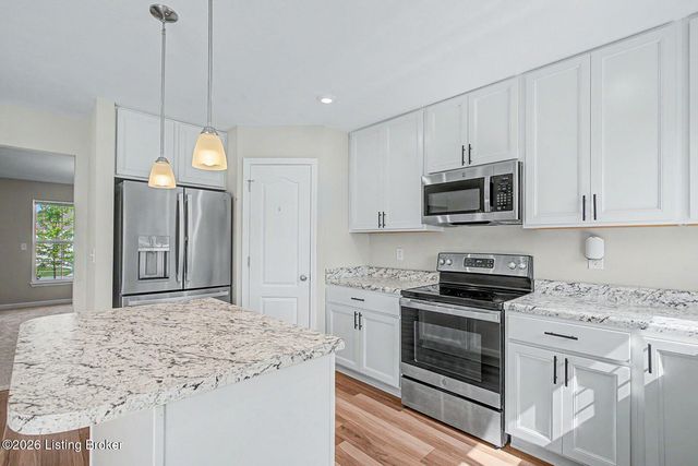 3830 Scarlet Oak Ln, La Grange, KY 40031