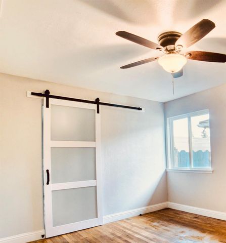 1712 W 5th Street, Madera, CA 93637