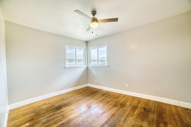 1712 W 5th Street, Madera, CA 93637