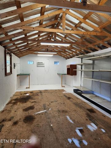 615 Dwight Lane, Sevierville, TN 37876