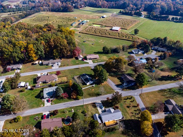 615 Dwight Lane, Sevierville, TN 37876