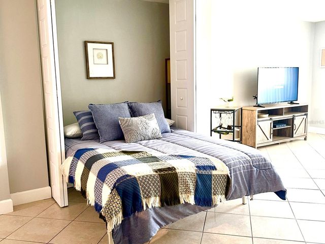 7540 BAY ISLAND DRIVE S 156, South Pasadena, FL 33707