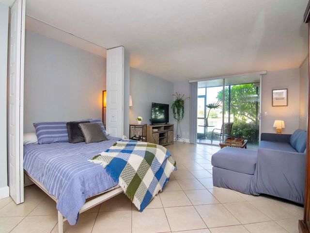 7540 BAY ISLAND DRIVE S 156, South Pasadena, FL 33707