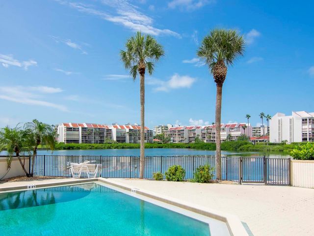 7540 BAY ISLAND DRIVE S 156, South Pasadena, FL 33707