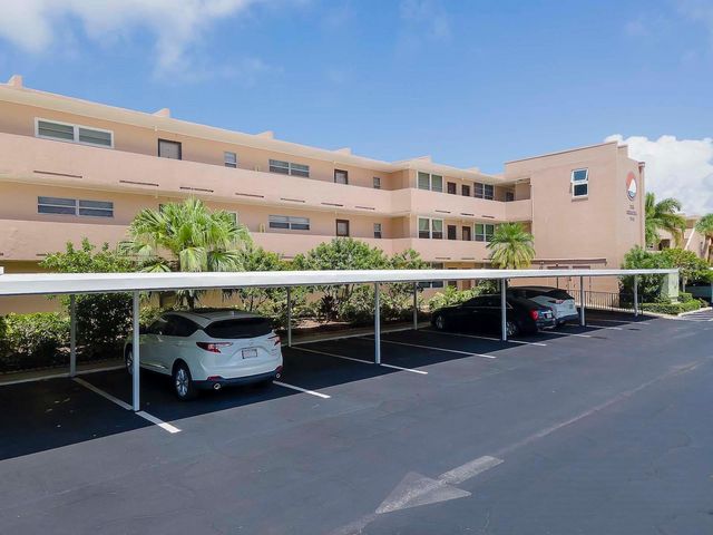 7540 BAY ISLAND DRIVE S 156, South Pasadena, FL 33707