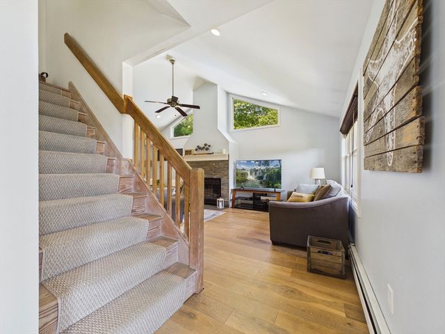 15 Heritage Rd, Acushnet, MA 02743