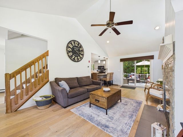 15 Heritage Rd, Acushnet, MA 02743
