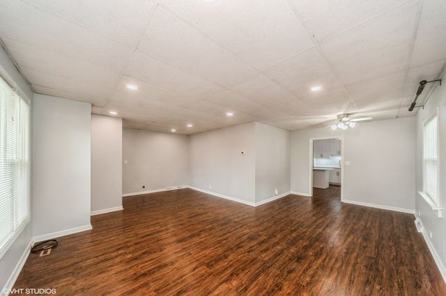 848 LEE Street, Des Plaines, IL 60016