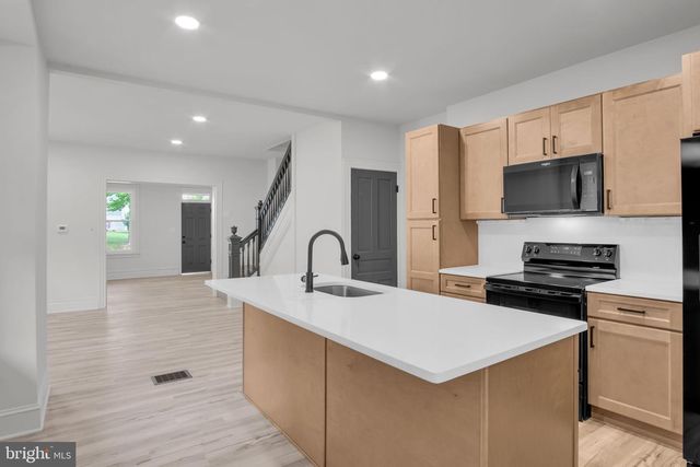 502 N COLLEGE ST, Carlisle, PA 17013
