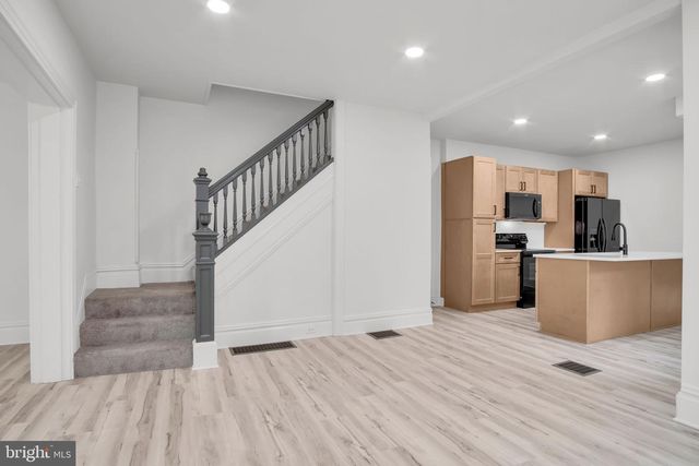 502 N COLLEGE ST, Carlisle, PA 17013