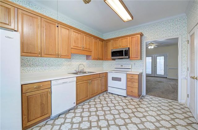 214 Manor Way, Cartersville, GA 30120