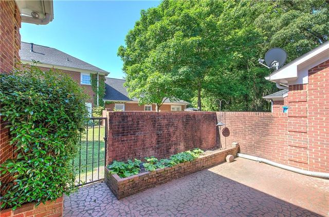 214 Manor Way, Cartersville, GA 30120