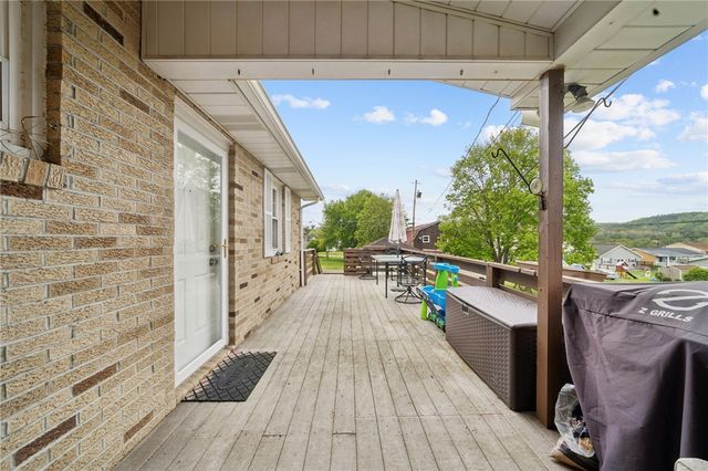 1709 Moore Ave, North Apollo, PA 15673