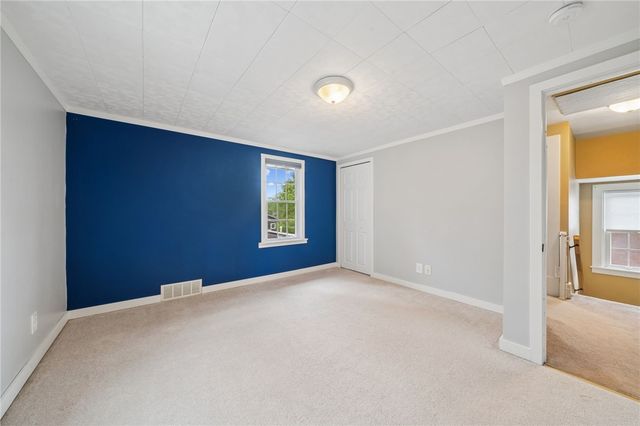 1709 Moore Ave, North Apollo, PA 15673