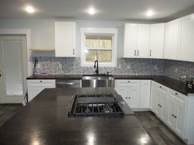 422 Parker Rd, Portland, TN 37148