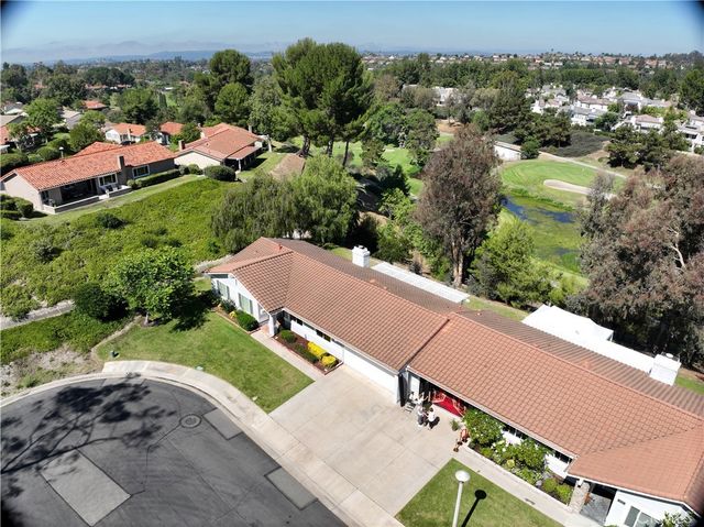 23531 Via Murillo, Mission Viejo, CA 92692