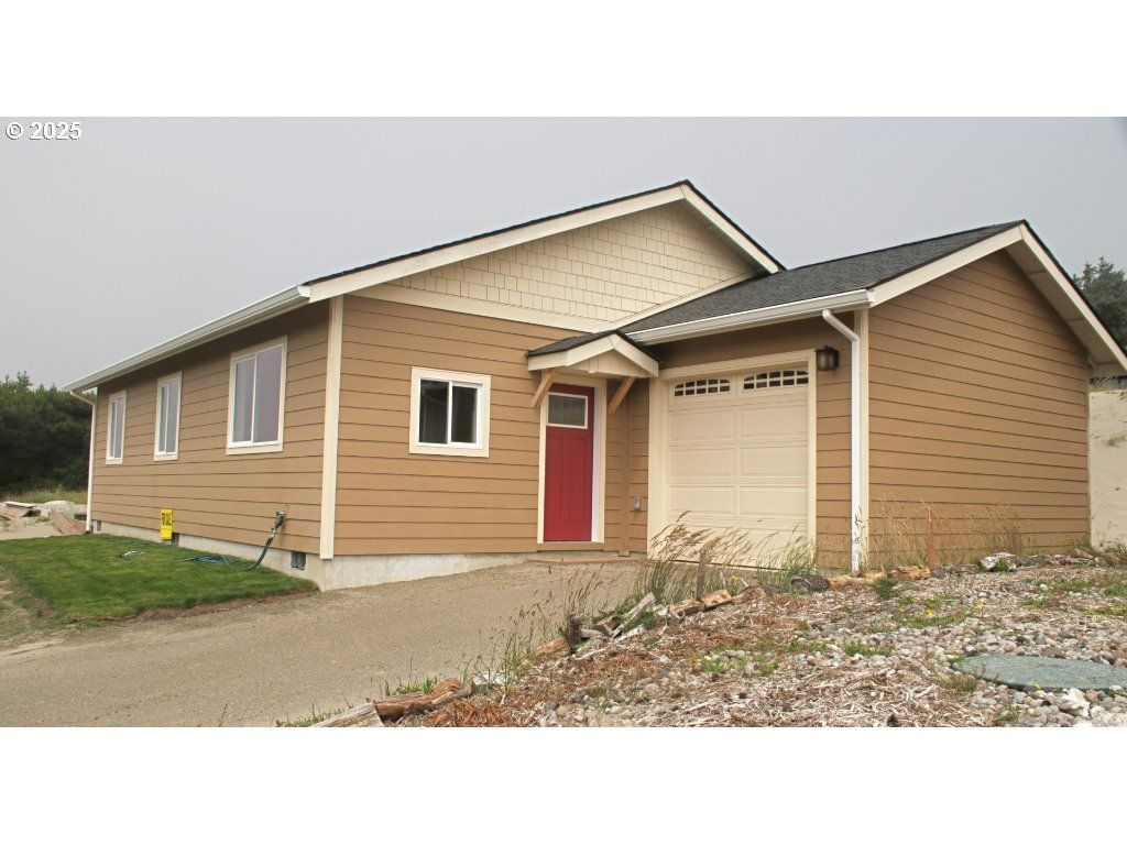 31904 I St, Ocean Park, WA 98640