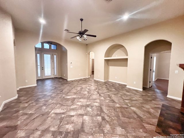 2213 Garden Gate Circle, New Braunfels, TX 78130