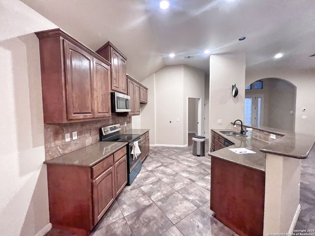 2213 Garden Gate Circle, New Braunfels, TX 78130