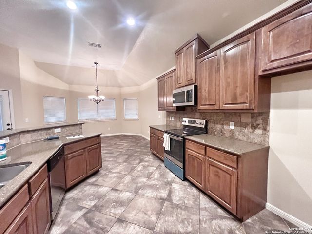 2213 Garden Gate Circle, New Braunfels, TX 78130