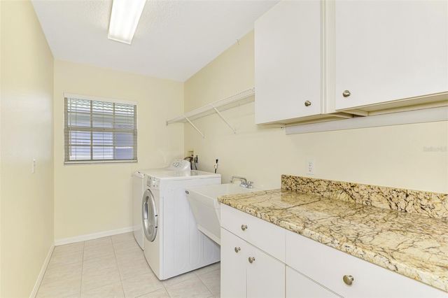 5061 SEAGRASS DRIVE, Venice, FL 34293