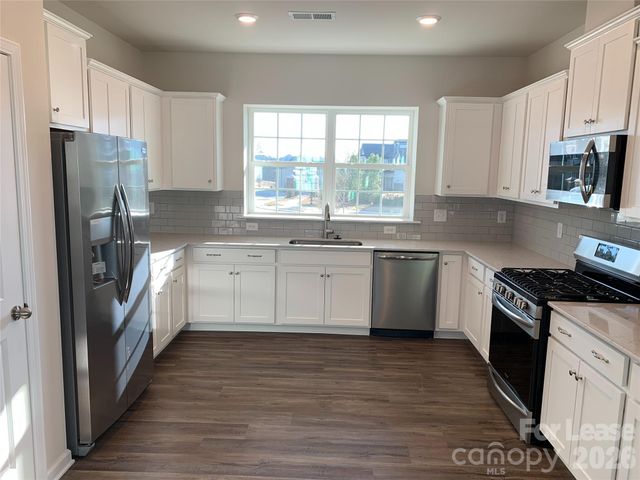 17212 Snug Harbor Road, Charlotte, NC 28278