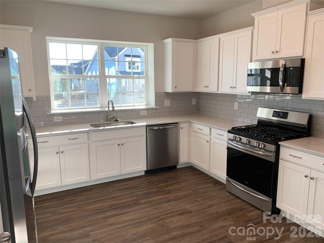 17212 Snug Harbor Road, Charlotte, NC 28278