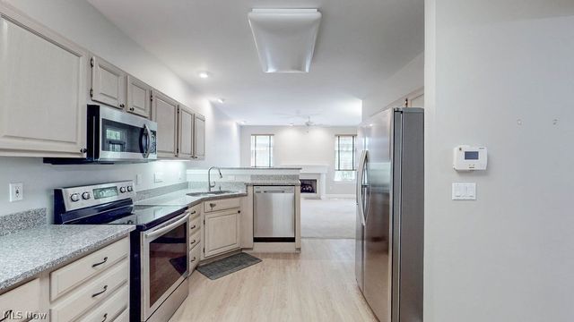3158 Richmond Road 3158, Beachwood, OH 44122