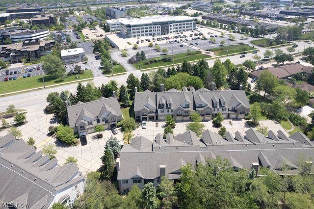 3158 Richmond Road 3158, Beachwood, OH 44122
