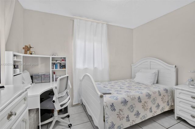 3501 SW 40th Ave, West Park, FL 33023