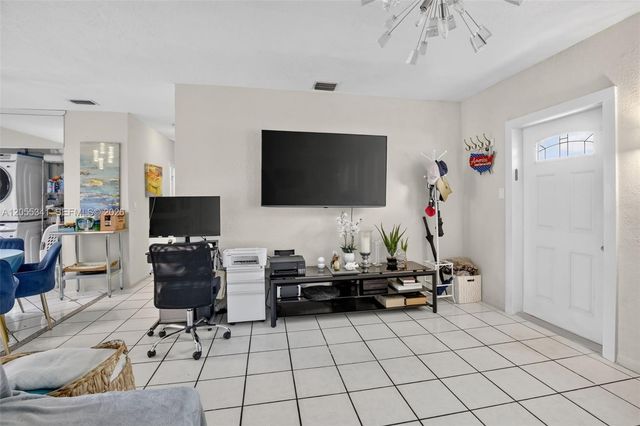 3501 SW 40th Ave, West Park, FL 33023