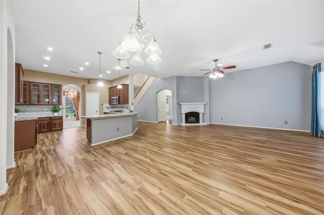 13515 Sand Mountain Lane, Houston, TX 77044