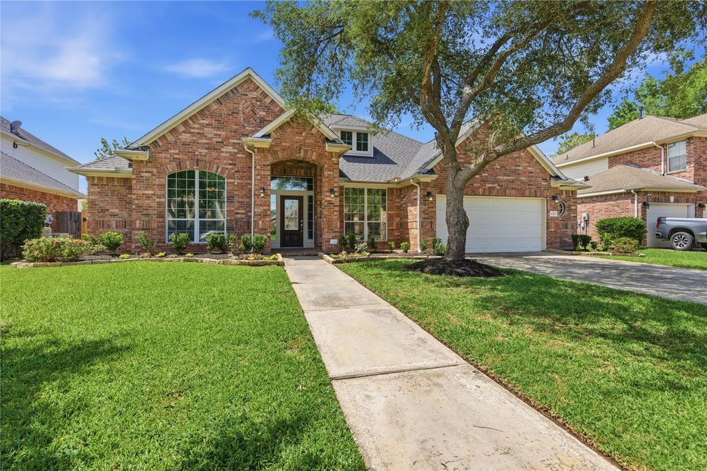 13515 Sand Mountain Lane, Houston, TX 77044