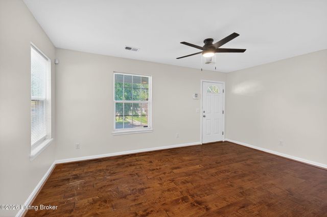 4327 S 1st St, Louisville, KY 40214