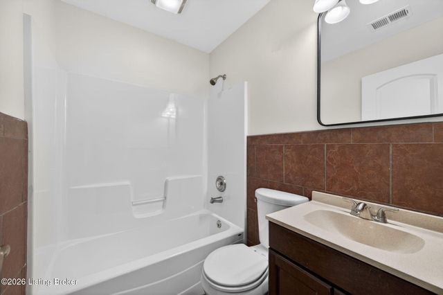 4327 S 1st St, Louisville, KY 40214